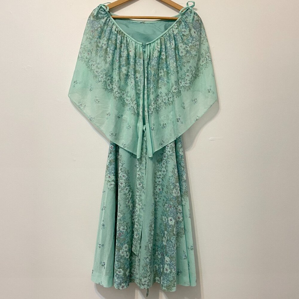 Vintage FRANCIS GALE 70s Aquamarine Floral Print Cape Dress - Size S/M - Picture 13 of 16